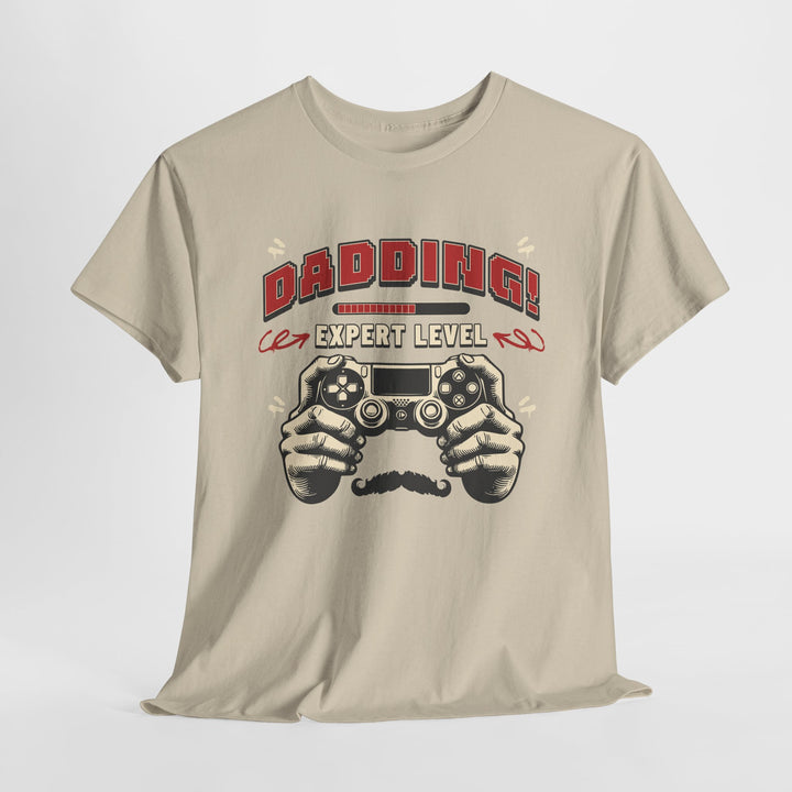 Dadding Expert Level - Vibzzy™ T-shirt - Retro Flynn