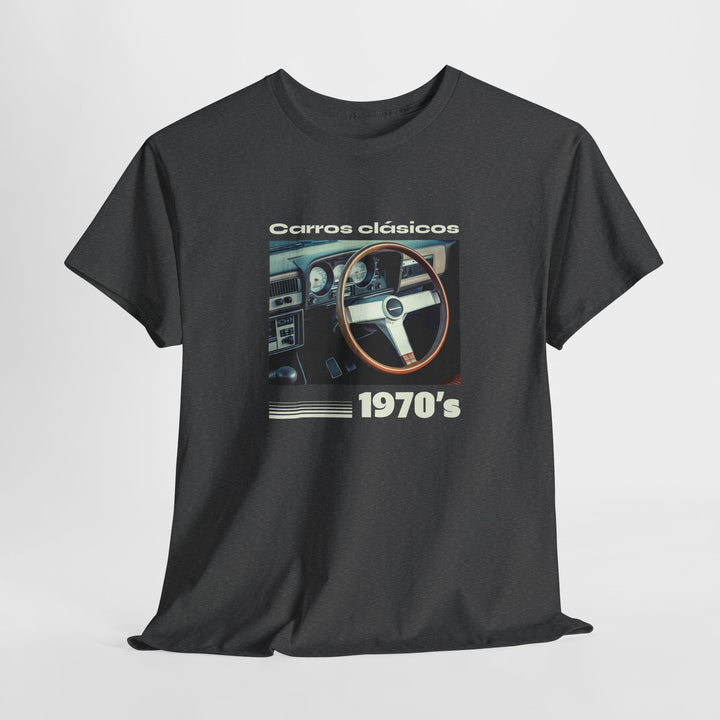 Carros Clásicos 1970's - Vibzzy™ T-Shirt - Retro Flynn