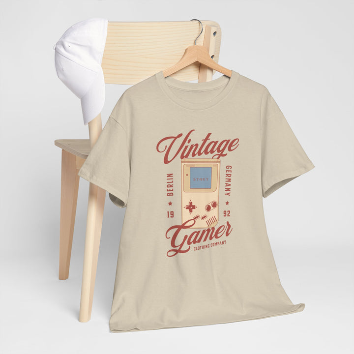 Vintage Gamer Berlin - Vibzzy™ T-Shirt - Retro Flynn
